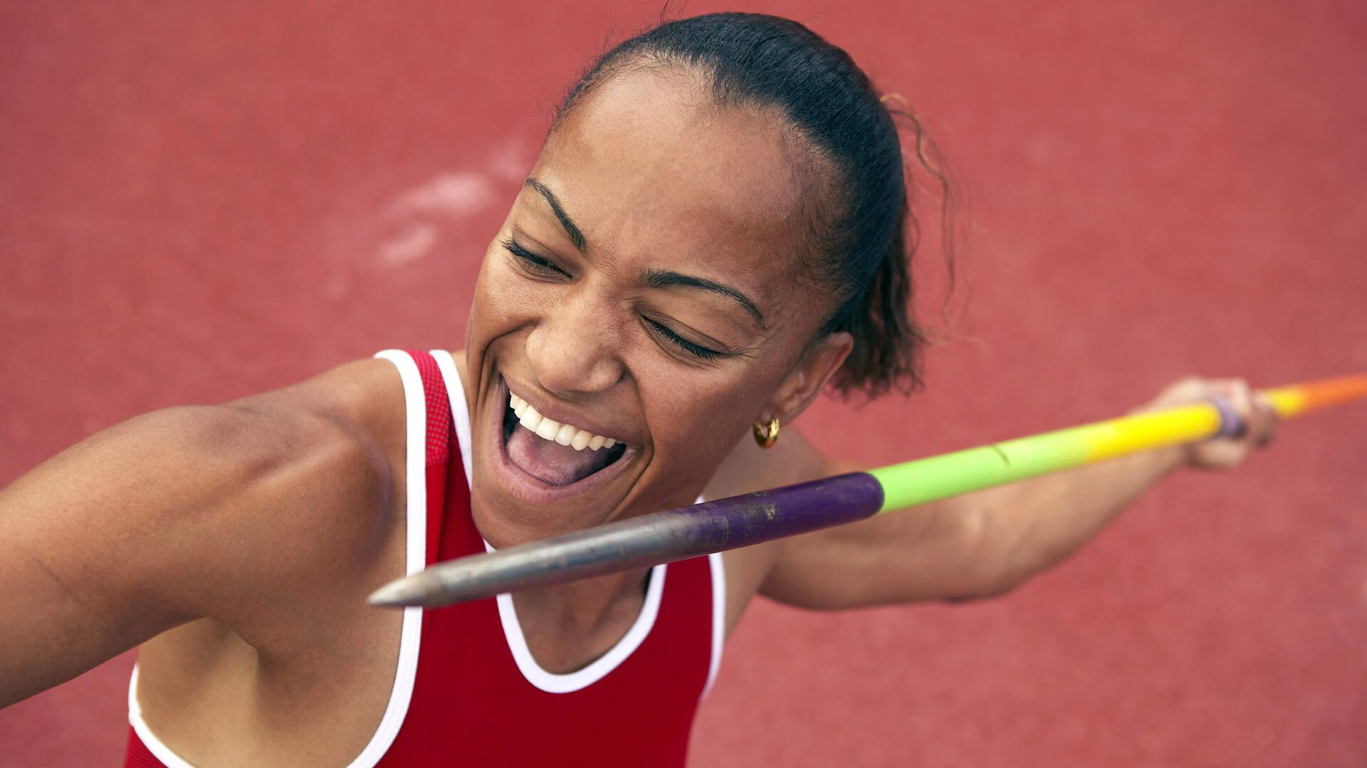 拜仁二次进攻组织效率极高，拜仁两次犯错