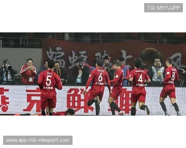 上港酝酿大合同：两名外援续约在列，球队夺冠底气再增