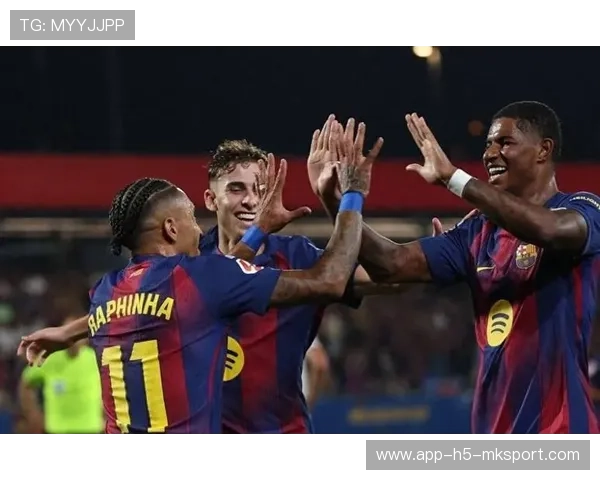 拉什福德在巴萨的定位更契合战术